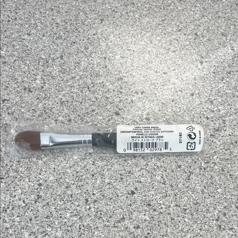 Light stroke Makeup Brush